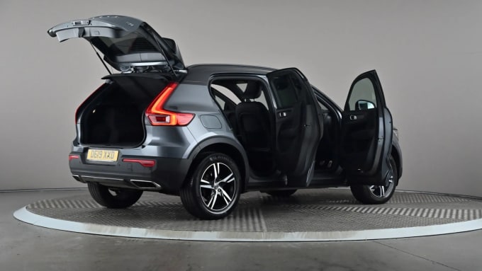 2019 Volvo Xc40
