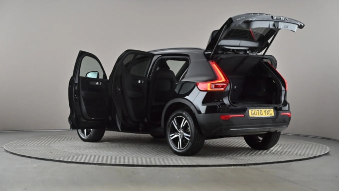 2020 Volvo Xc40