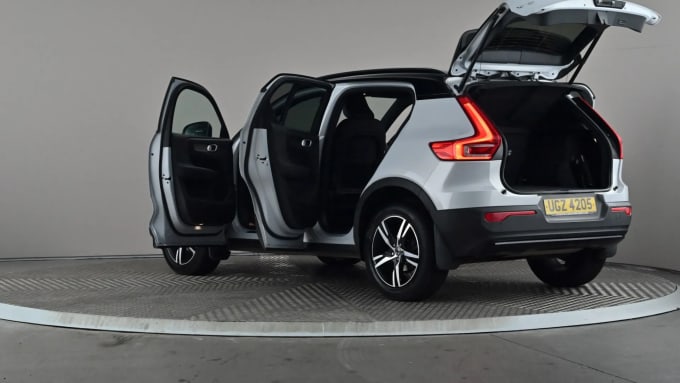 2021 Volvo Xc40