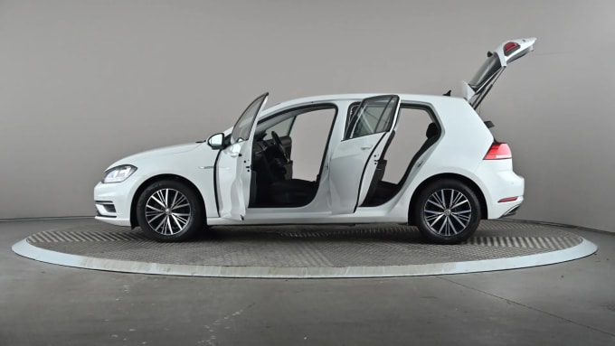 2018 Volkswagen Golf