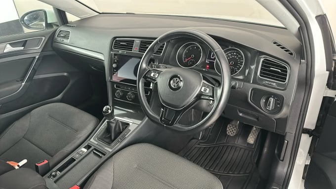 2018 Volkswagen Golf
