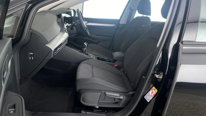 2024 Volkswagen Golf