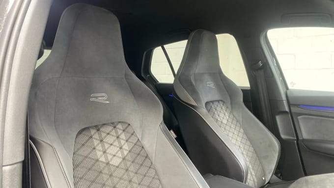 2024 Volkswagen Golf