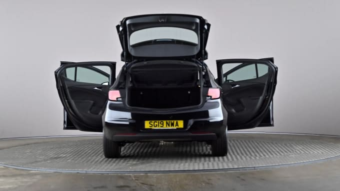 2019 Vauxhall Astra