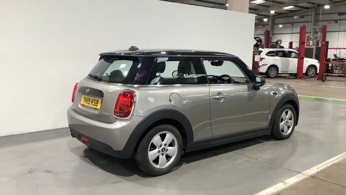 2019 Mini Hatch