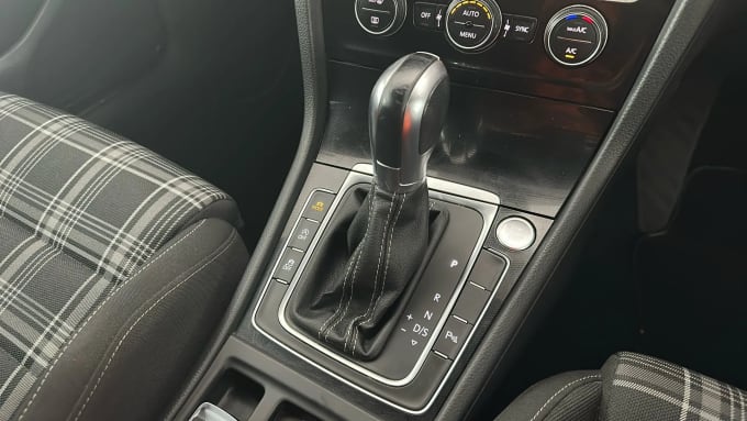 2017 Volkswagen Golf