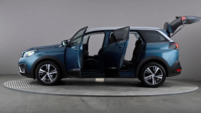 2020 Peugeot 5008