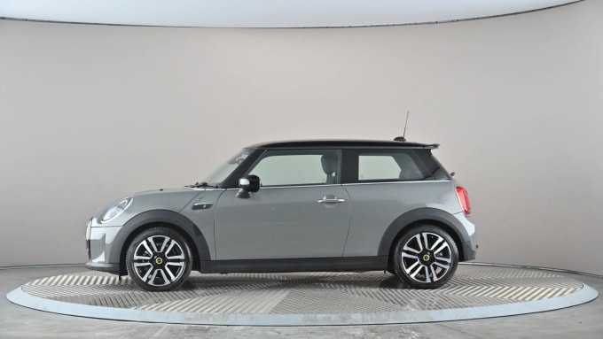 2021 Mini Hatch