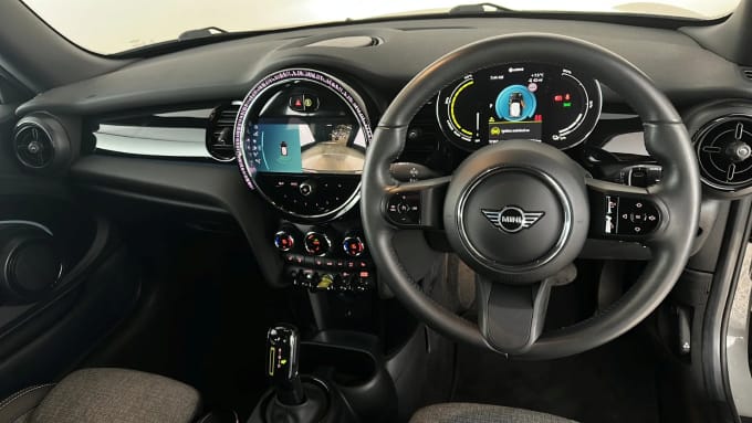 2021 Mini Hatch