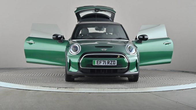 2022 Mini Hatch