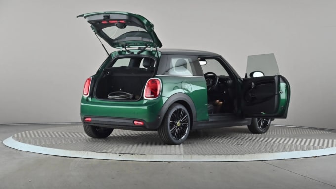 2022 Mini Hatch