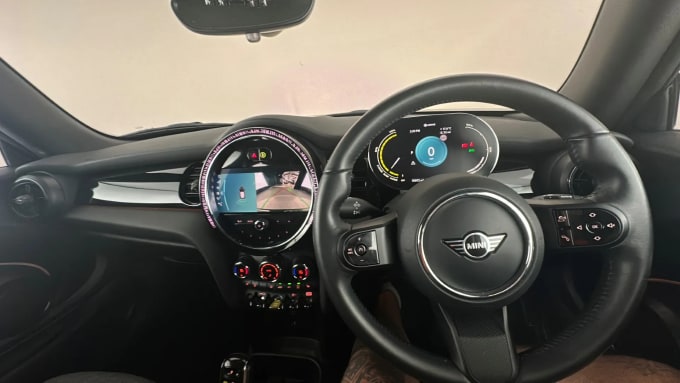 2022 Mini Hatch