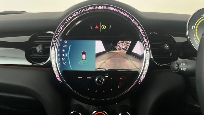 2022 Mini Hatch