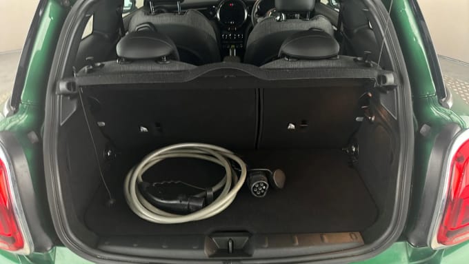 2022 Mini Hatch