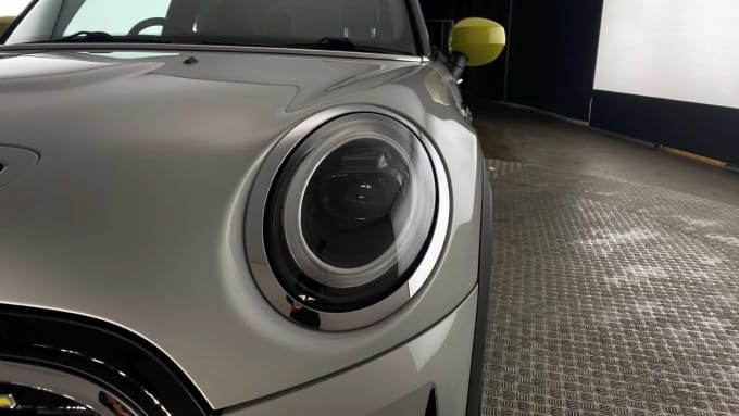 2022 Mini Hatch