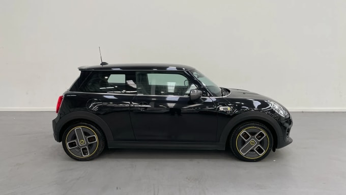 2021 Mini Hatch