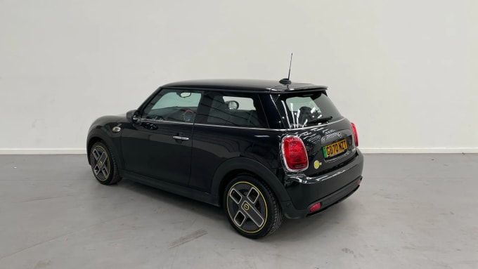 2021 Mini Hatch