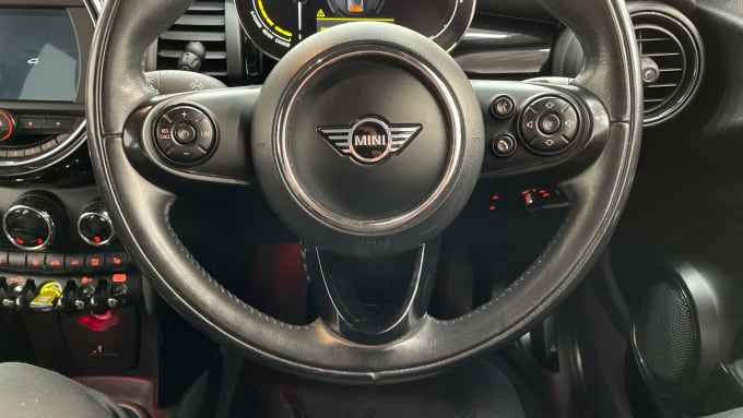 2021 Mini Hatch