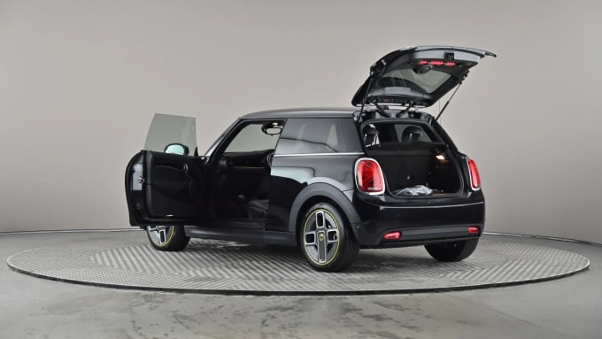 2022 Mini Hatch