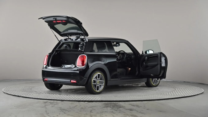 2022 Mini Hatch