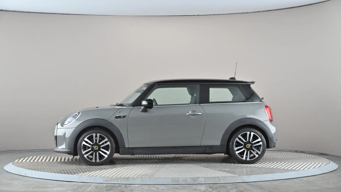 2021 Mini Hatch