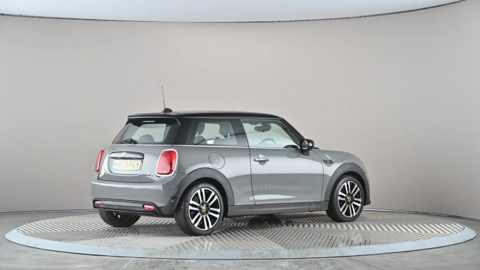 2021 Mini Hatch