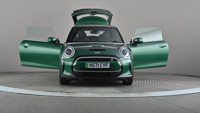 2022 Mini Hatch
