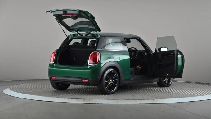 2022 Mini Hatch