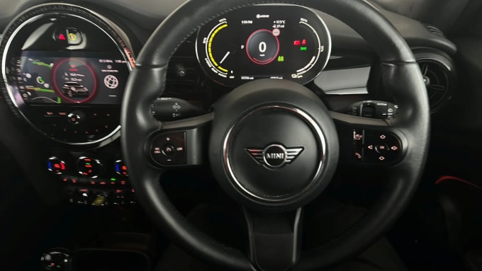 2022 Mini Hatch