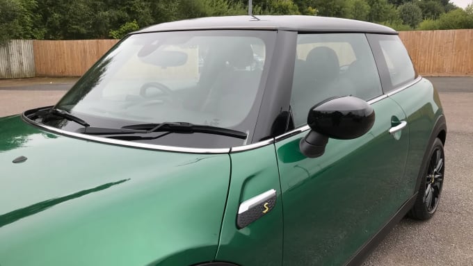 2021 Mini Hatch