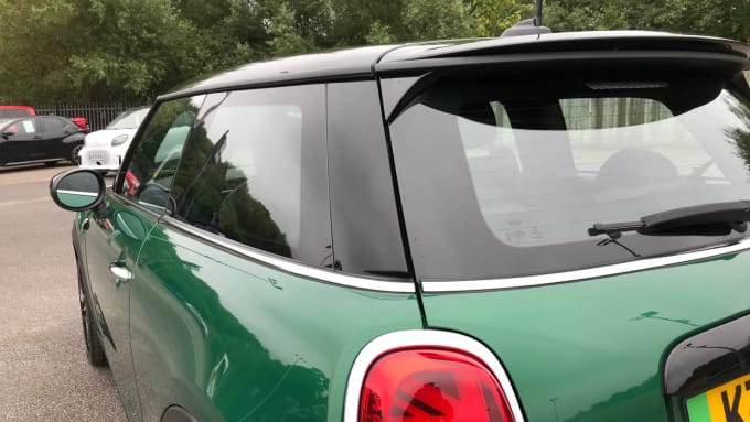 2021 Mini Hatch