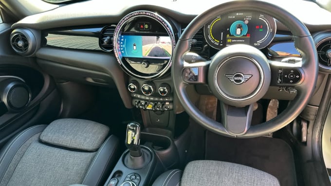 2021 Mini Hatch