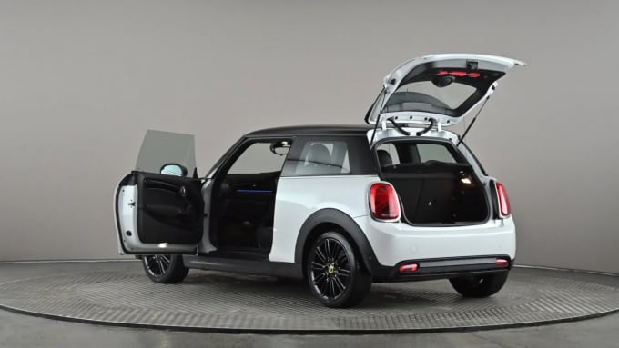 2023 Mini Hatch