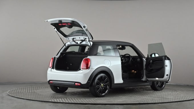 2023 Mini Hatch