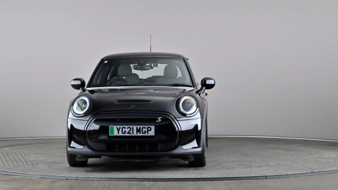 2021 Mini Hatch