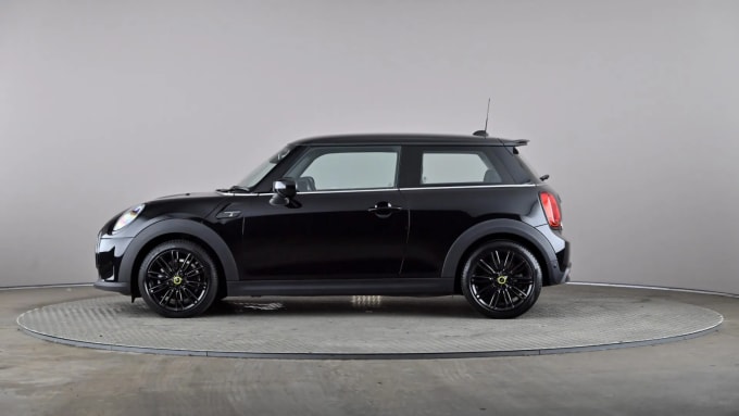 2021 Mini Hatch