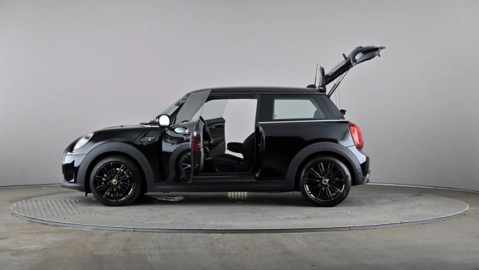 2021 Mini Hatch