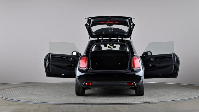 2021 Mini Hatch