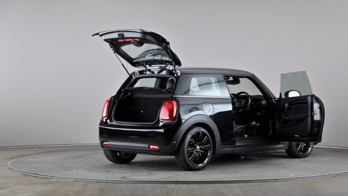 2021 Mini Hatch