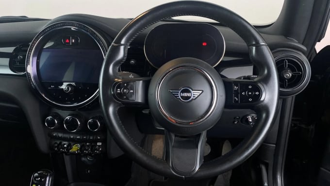 2021 Mini Hatch
