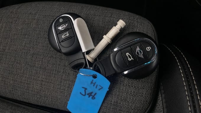 2021 Mini Hatch
