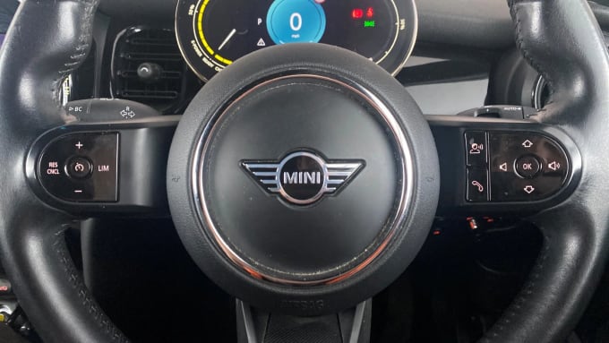 2021 Mini Hatch