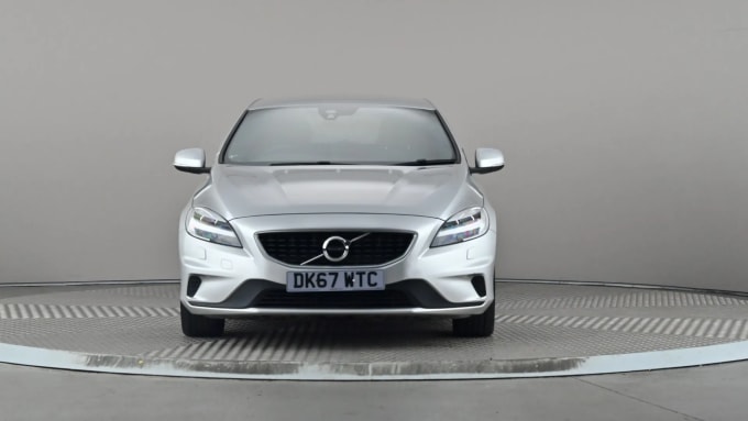 2017 Volvo V40