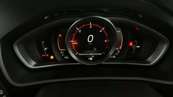 2017 Volvo V40