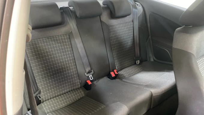 2015 Volkswagen Polo