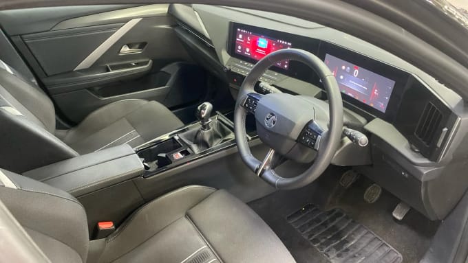 2024 Vauxhall Astra