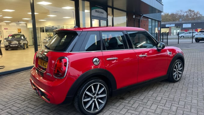 2018 Mini Hatch