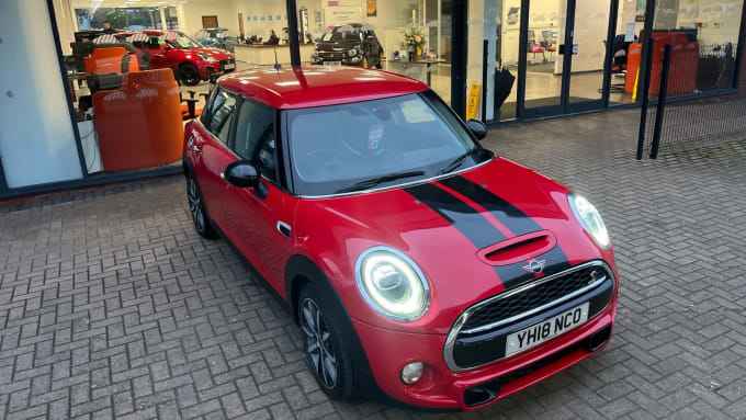 2018 Mini Hatch