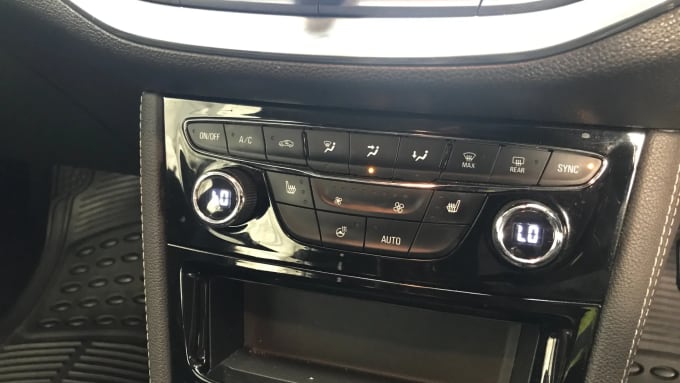 2018 Vauxhall Astra