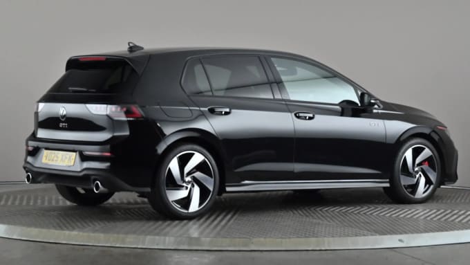 2025 Volkswagen Golf